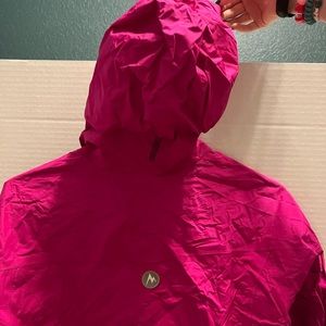 Marmot Precip Womens M Hot pink waterproof rain jacket.